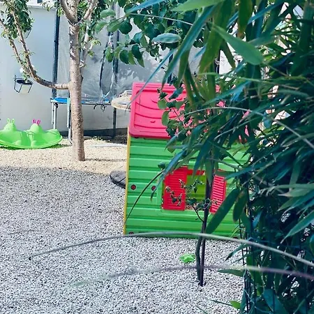 Casa Darului منزل للإقامة إيفوري نورد